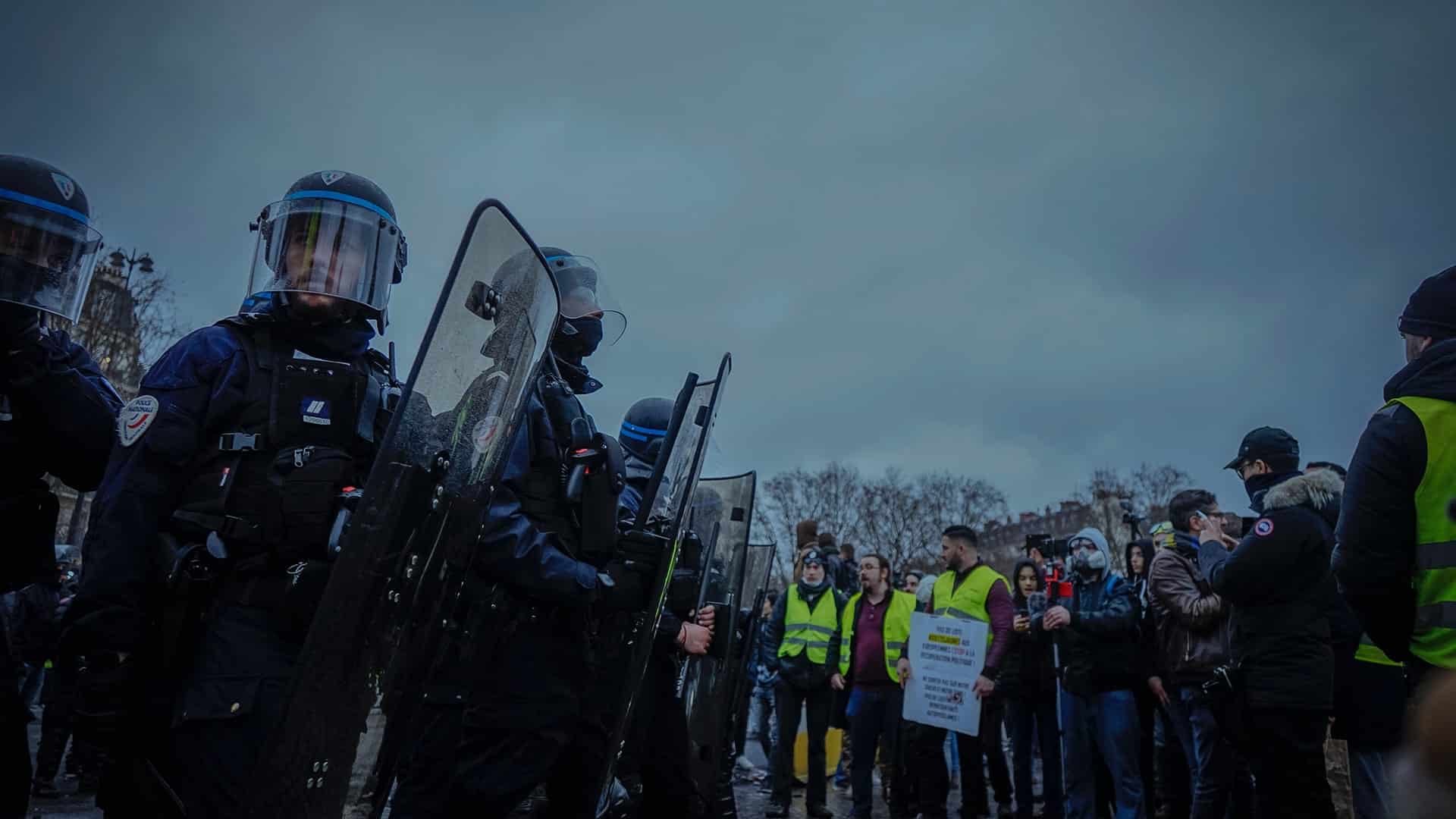 security-guard-police